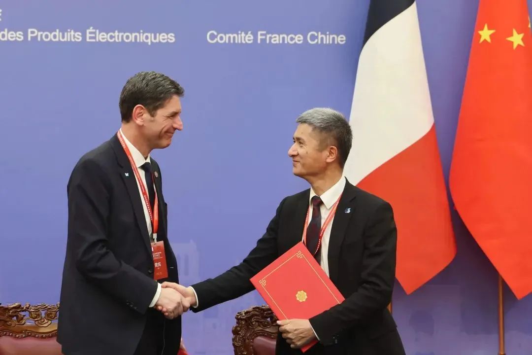 依拉勃集团CEO随法国总统访华并签署重大协议 彰显行业标杆地位